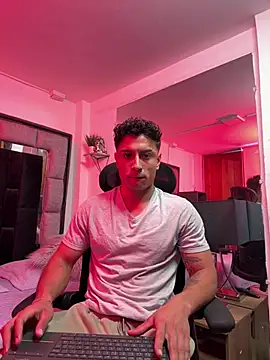 MR_MUSCLE Chat XXX in diretta