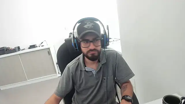 BryanPalogrande Webcam Show