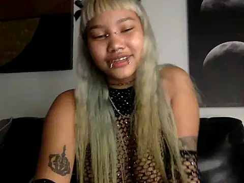 SCVRLET's Live XXX Chat