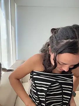 Megan_Rodrigo Live XXX-Chat