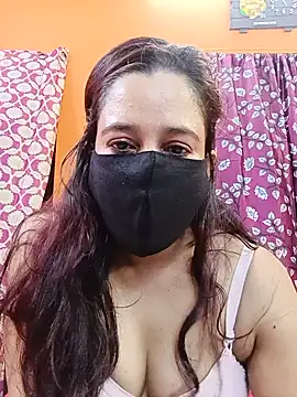 Hotpuja25's Live XXX Chat