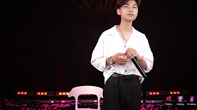 TFBOYS-001's Live XXX Chat