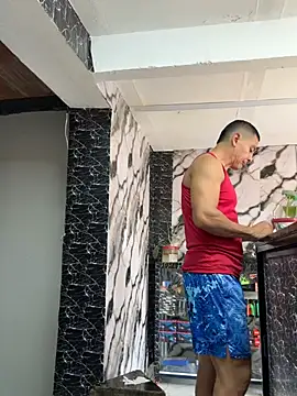 Paul22cm- 现场XXX聊天