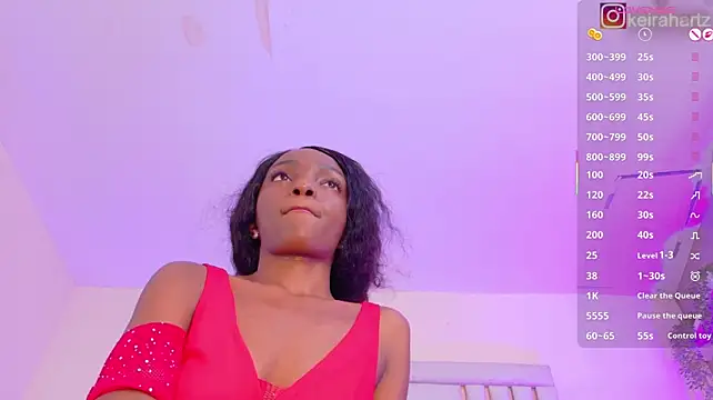 Keirahartz - Show me that sexy body up close 🥵🔥