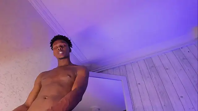 DominicSccott XXX чат на живо