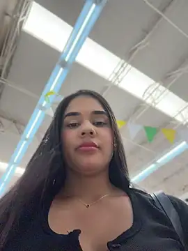BellaLeclair_ - Let’s keep the fire 1 more
