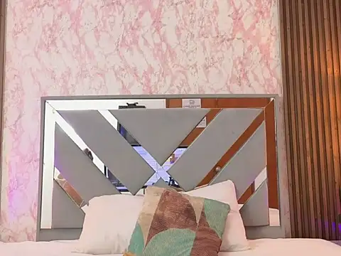 XXX chat uživo modela Little_Saraa18