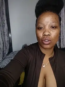 XXX chat uživo modela Doja_Peach