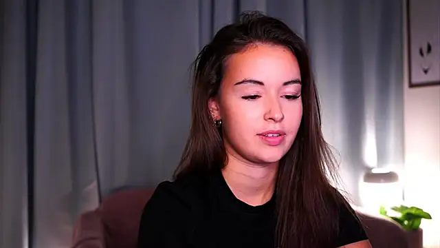 Fawnette Chat XXX live