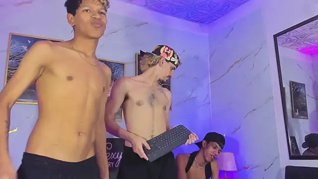 Chatroom XXX en direct de Dhey_sexx
