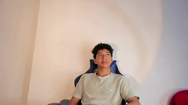 Czat XXX na żywo – Maximiliano_Young