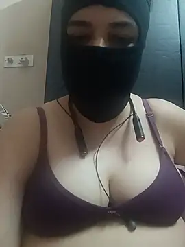 دردشة YoursAashi الجنسية المباشرة