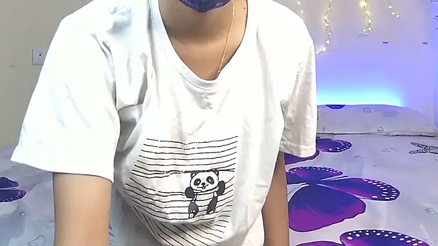 Show modela Horny_Sanjana na web-kameri