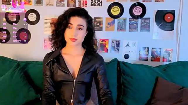 Maya_Rogerss' Live XXX Chat