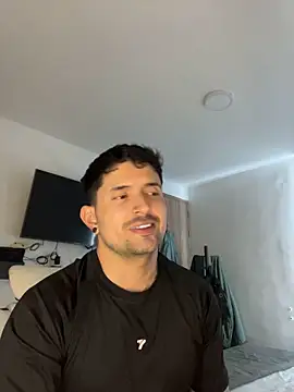 TroyeKnight Chat XXX live