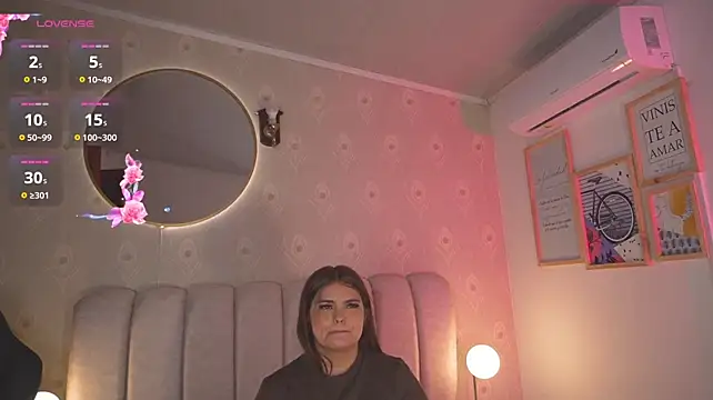 AlinnaJohnson