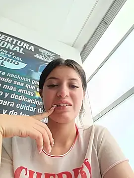 SALOME-28_ Live XXX-chat