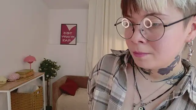 Kitty_Ollive – Live XXX-chat
