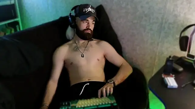 _Serious_Man live XXX chat