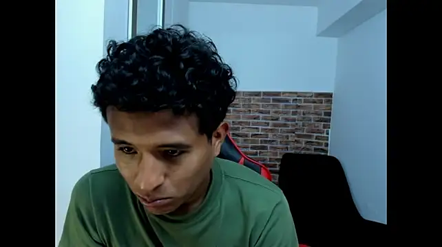 WIZARD-ALESSANDRO Chat XXX live