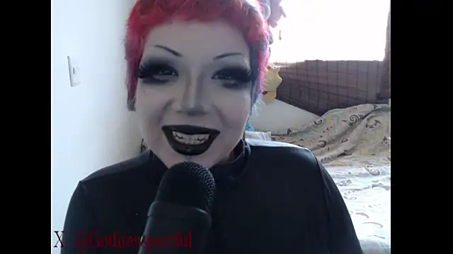 Chat XXX en directo de UnholyDoll_