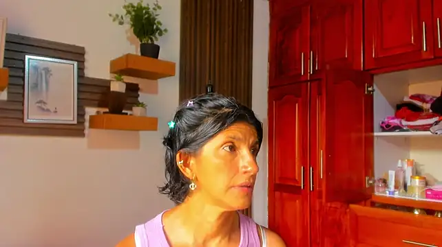 Chat XXX ao vivo de Evaa_campbell