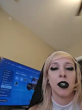 AmethystFoxx live XXX chat