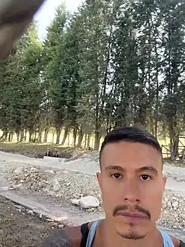 צ'אט XXX בשידור חי של DOMINICKVEGAS77