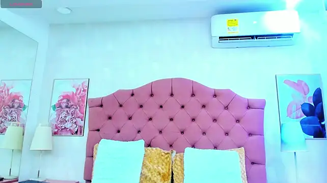ThyaraJhons - Ride my dildo so sexy and moan 🍆💦🍑