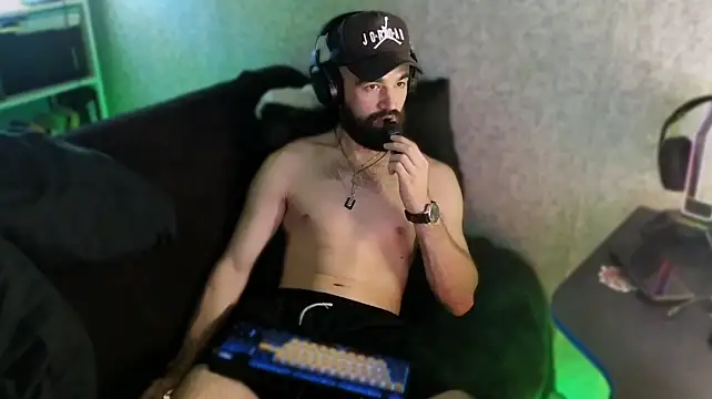 Chat +18 de _Serious_Man ao vivo
