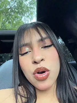 Chel__ Adlı Modelin Canlı XXX Sohbeti