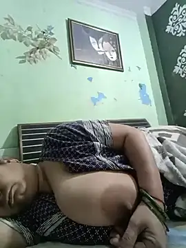 Kavya_kapoor - I will u my boobs oil