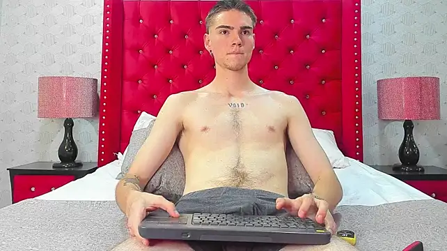 Вебкам-шоу NickWild