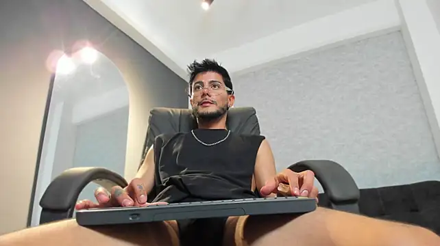 Ethan_Levin Live XXX chat