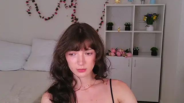 OwlEva Live XXX-chat