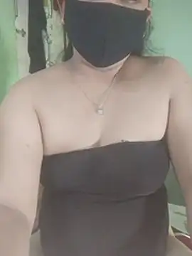 nikkyguddi's Live XXX Chat