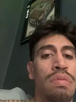 הופעת וובקאם של SstraightattedlilDCumz