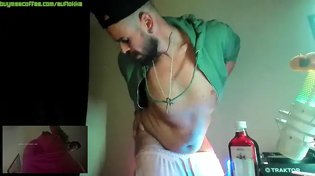 Guyst049's Live XXX Chat