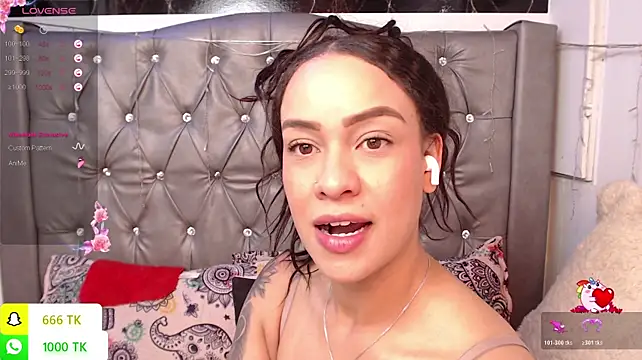 LAILAGUMMY Adlı Modelin Canlı XXX Sohbeti