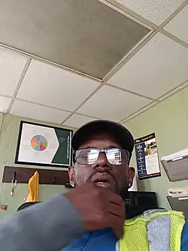 Txdarkmeat74's Live XXX Chat