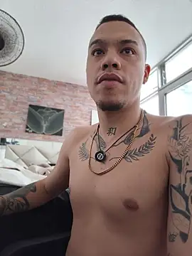 AlphaMasterXxx Live XXX Chat