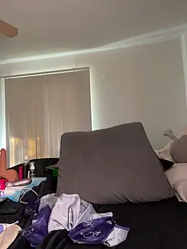 reecieofficial XXX чат на живо