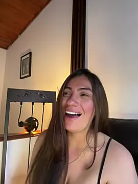 Emmily_d - Topless
