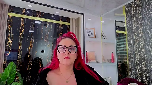 MirandaRossi - Expand pussy