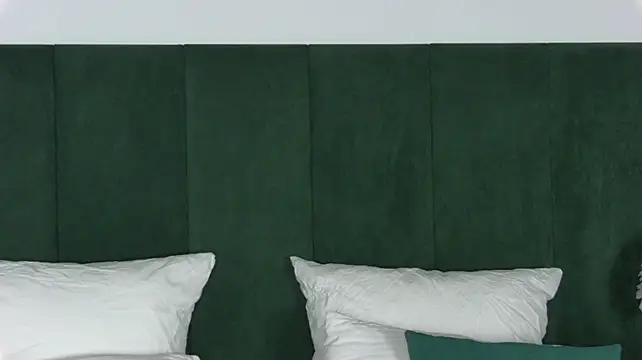 KittyNuarr Chat XXX live