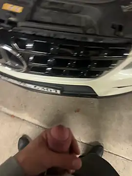 cum-master81's Webcam Show