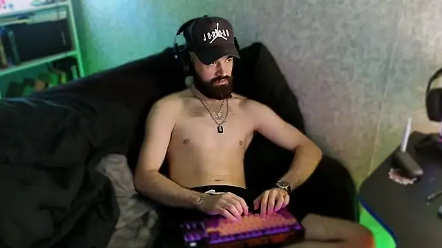 _Serious_Man's Live XXX Chat