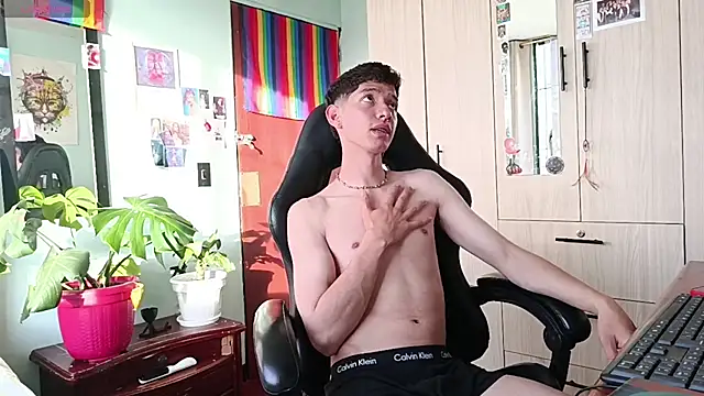 heyy_noah11n Live XXX chat