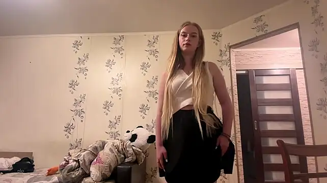 CyndyBustard - a little tease you with top