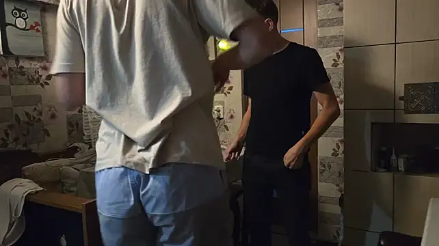 Vuitton Live XXX-Chat